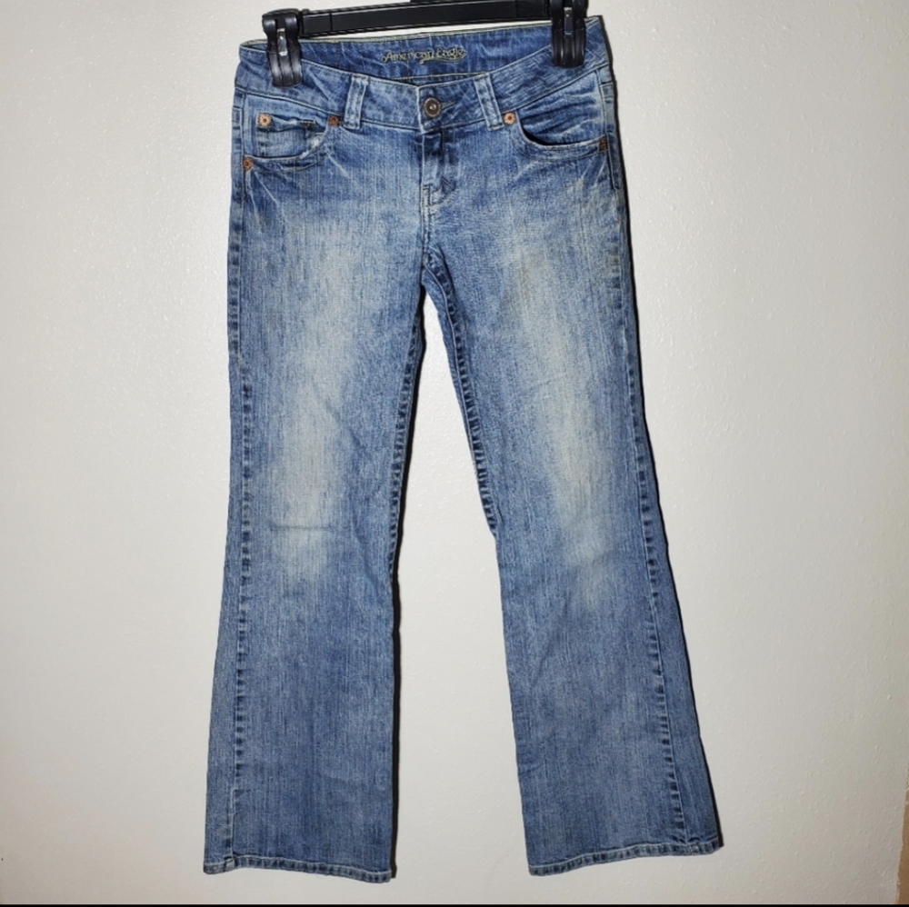 American Eagle Flare Jean Y2K Light Wash Denim Boyfriend Fit Low Rise 6 Long